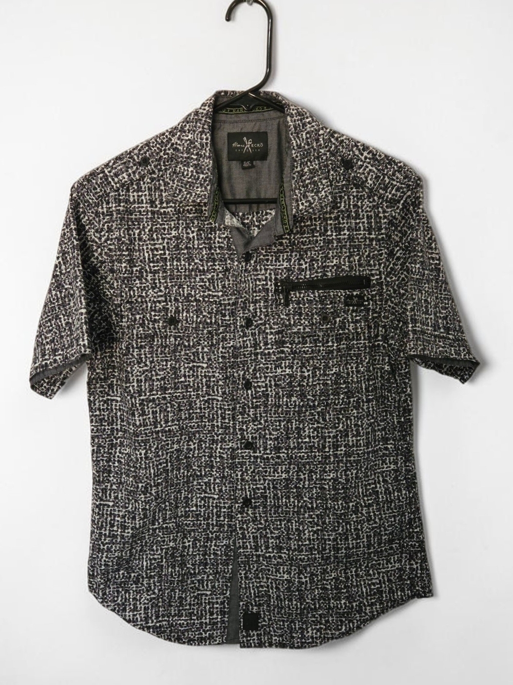 Marc Ecko Y2k Black and White Textured Short-Sleeve Button-Down